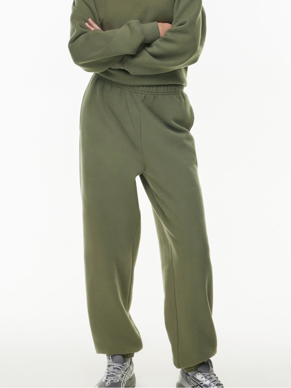 Aritzia TNA Cozy Fleece Mega Sweatpant, Army Green, Size Small, Article 91896